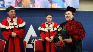 Lublin: Teresa Bogacka odebrała tytuł doktora honoris causa Lubelskiej Akademii WSEI. "Człowiek, któremu nie jest wszystko jedno". Zobacz zdjęcia