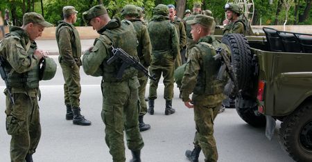 Rosjanie zazdroszczą. "Jednego dnia spalili nam siedem pojazdów"
