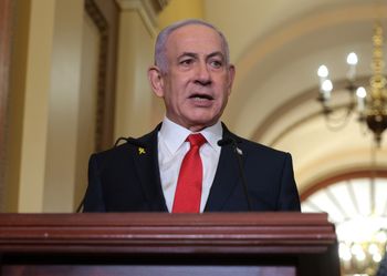 "To zakończy konflikt". Premier Izraela mówi o planie wyeliminowania przywódcy Iranu