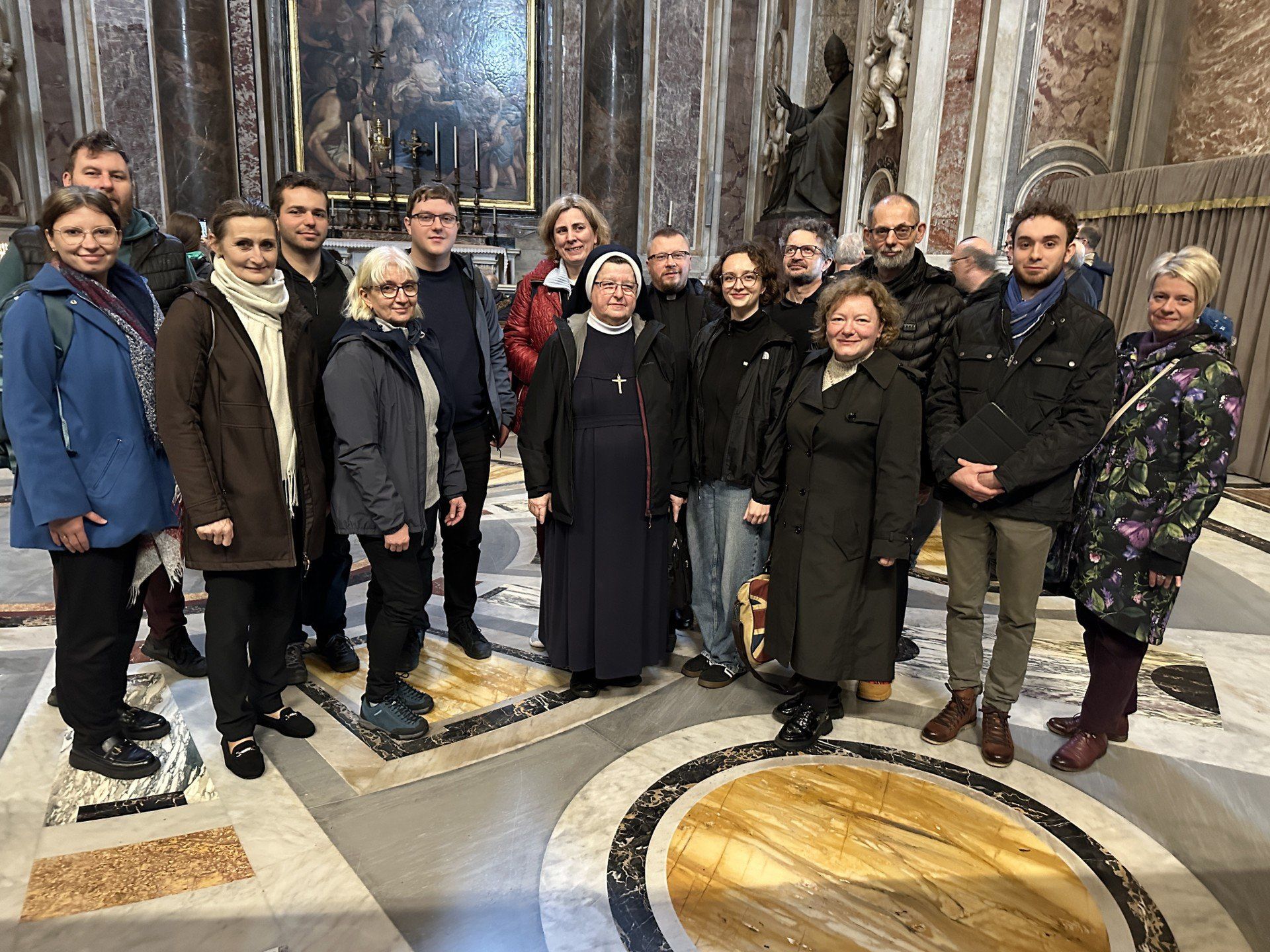 Schola gregoriańska &#34;Cantantes Mariae&#34; (&#34;Śpiewacy Maryi&#34;) z Katowic zaśpiewała w Bazylice św. Piotra na Watykanie