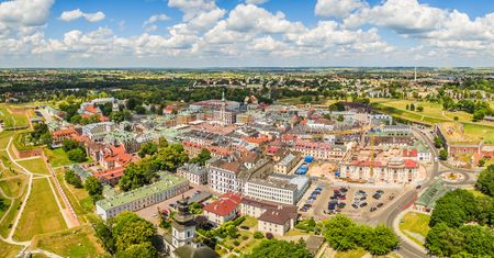 Uroku mu nie brakuje. Miasto pośrodku "polskiej Toskanii"