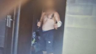 Wielkopolska: W rękach dwie siekiery. Zaatakował sąsiadkę, a potem policjantów