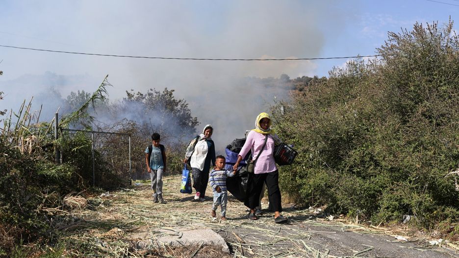 Lesbos stanął w ogniu. Blisko 13 tys. uchodźców straciło dach nad głową
