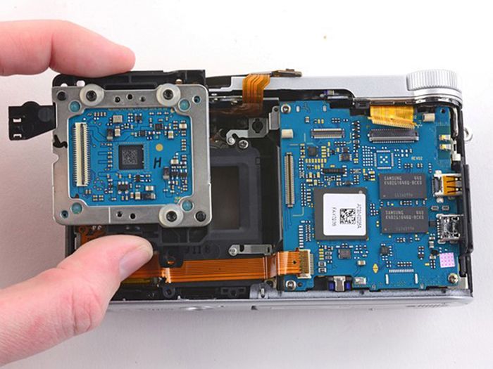 Rozłóż swojego Samsunga NX3000 na trybiki pierwsze 3