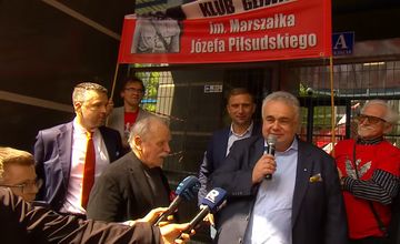 Stowarzyszenie Przyjaciół Republiki chce oferować ubezpieczenia. Ambicje o "grupie konsumenckiej"