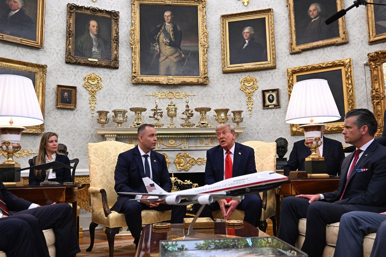 "Wstyd mi to mówić przy prezydencie Polski". Trump gorzko o Chicago