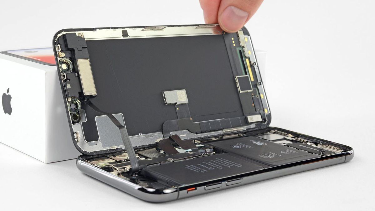 iFixit sprzedaje tanie wyświetlacze do iPhone'ów. Jest jednak haczyk 1