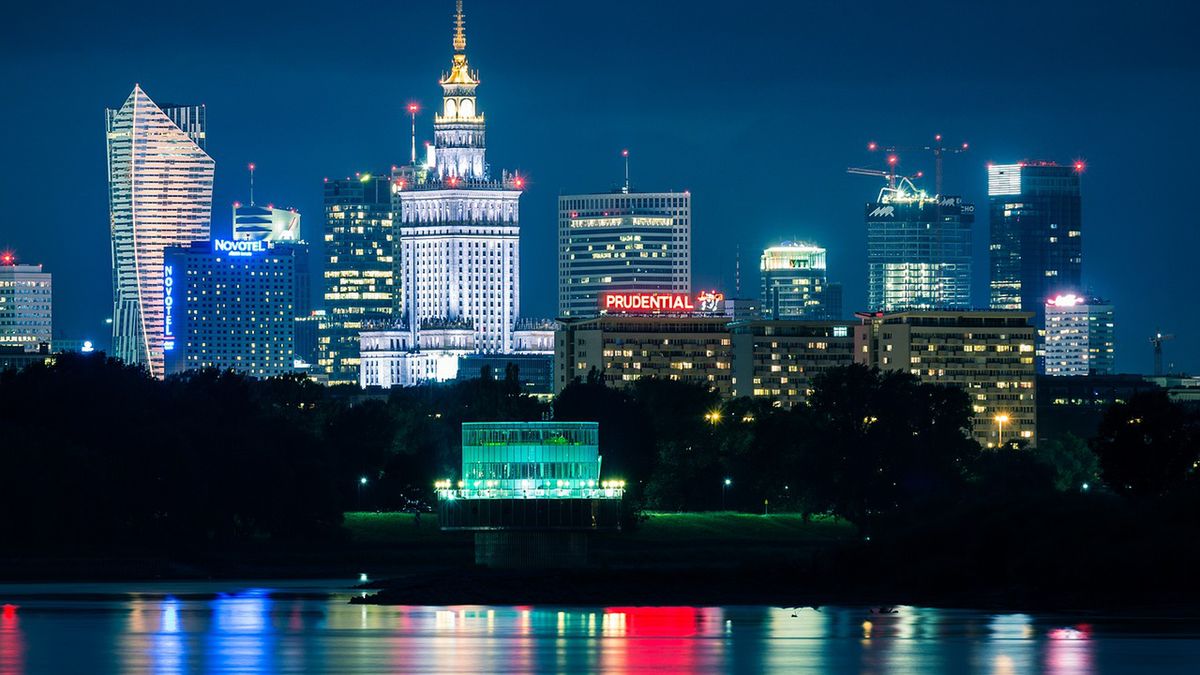 Intensywne nocne światła miasta negatywnie wpływają na zdrowie