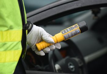Pijany kierowca zatrzymany dzięki czujności świadków. Policja dziękuje
