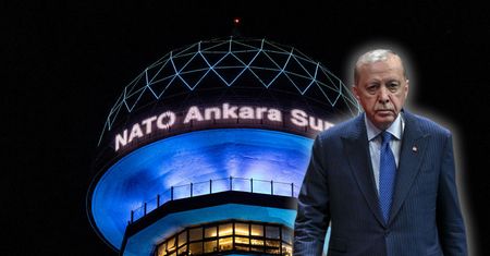 Hiszpańska prasa przed szczytem w Ankarze. "NATO znów potrzebuje Erdogana"
