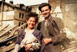 IPN szuka bohaterów tego zdjęcia. Rozpoznajesz ich?