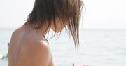 Nie susz włosów na słońcu. Skutki mogą być opłakane