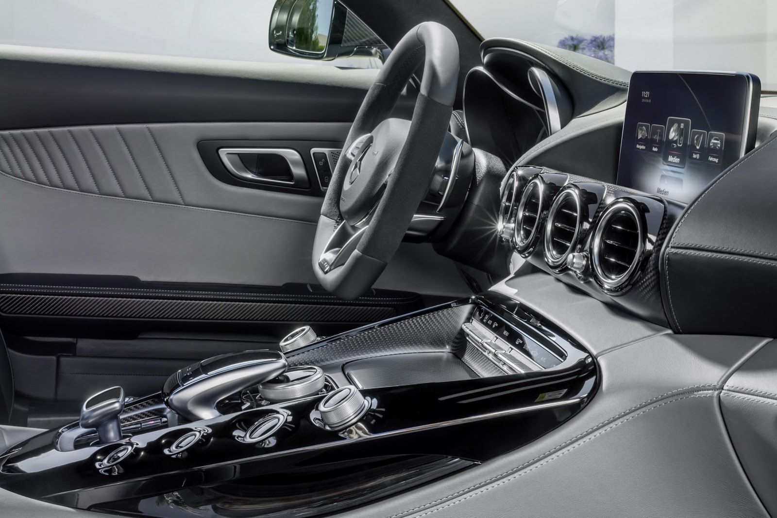 Mercedes-AMG GT na ponad 180 zdjęciach! 50