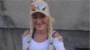 Agnieszka Kotońska przeszła samą siebie. Celebrytka z "Gogglebox" wygląda teraz jak nastolatka