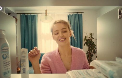 Hand Made promuje produkty Rossmanna