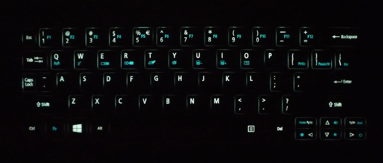 Acer Aspire S7 - podświetlenie klawiatury