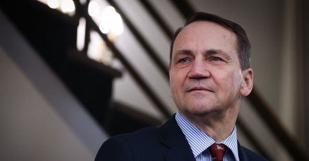 Sikorski wbija szpilę Dudzie. Skomentował słowa Trumpa