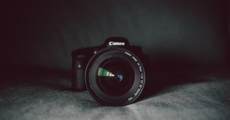 Wpływ epidemii koronawirusa COVID-19 na przemysł fotograficzny jest duży
