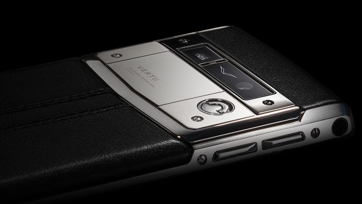 Nowe Vertu jest nie tylko drogie. Ma zaskakująco mocne wnętrze 1