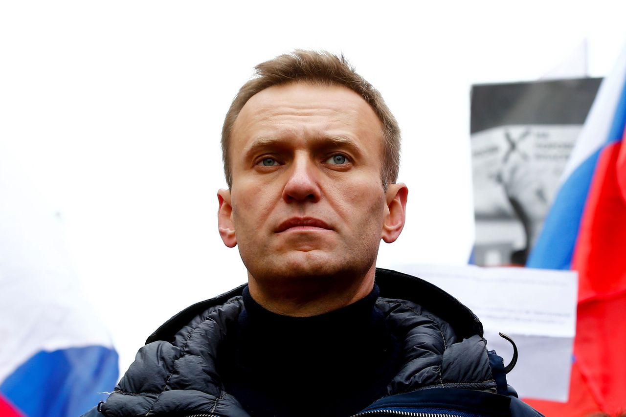 Famous Russian oppositionist Alexei Navalny is dead - reported services.