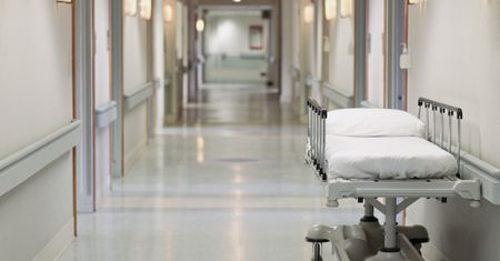 Seria zgonów w Żurominie. Toksykolog: "Fentanyl zabija po cichu"