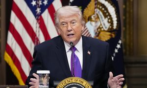 Niemieckie media o działaniach Trumpa i Netanjahu. Kryzys finansowy na horyzoncie