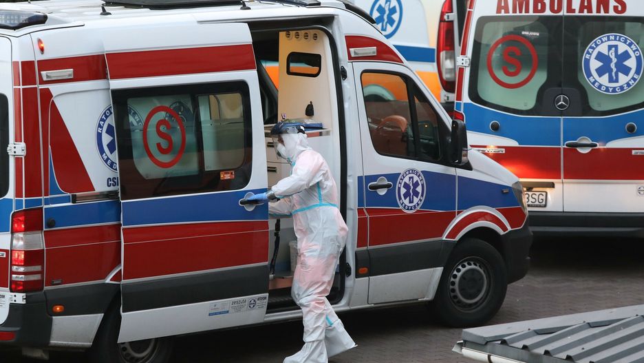 Wrocław. Pacjentka czekała 8 h na przyjęcie do szpitala 