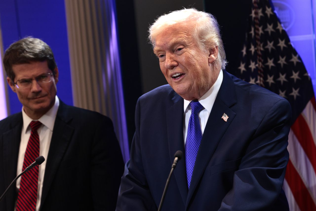 Donald Trump wprowadza nowe cła. "Mogę zniszczyć handel"