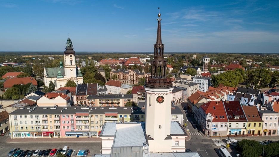 Strzelce OpolskieS�awomir Mielnikarchitektura, dron, BINARY<(7) bytes>, BINARY<(21) bytes>, Opolszczyzna, panorama, ratusz, BINARY<(13) bytes>, widok, widok z g�ry, XXI wiek, z drona, z lotu ptaka, zabytek, zabytki, turystyka