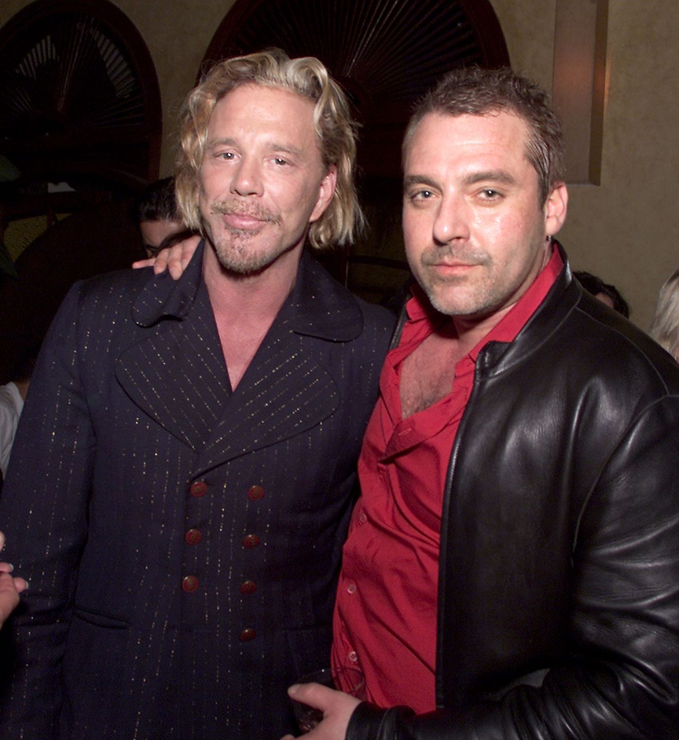 Mickey Rourke w 2001 roku (nz. aktor i Tom Sizemore)