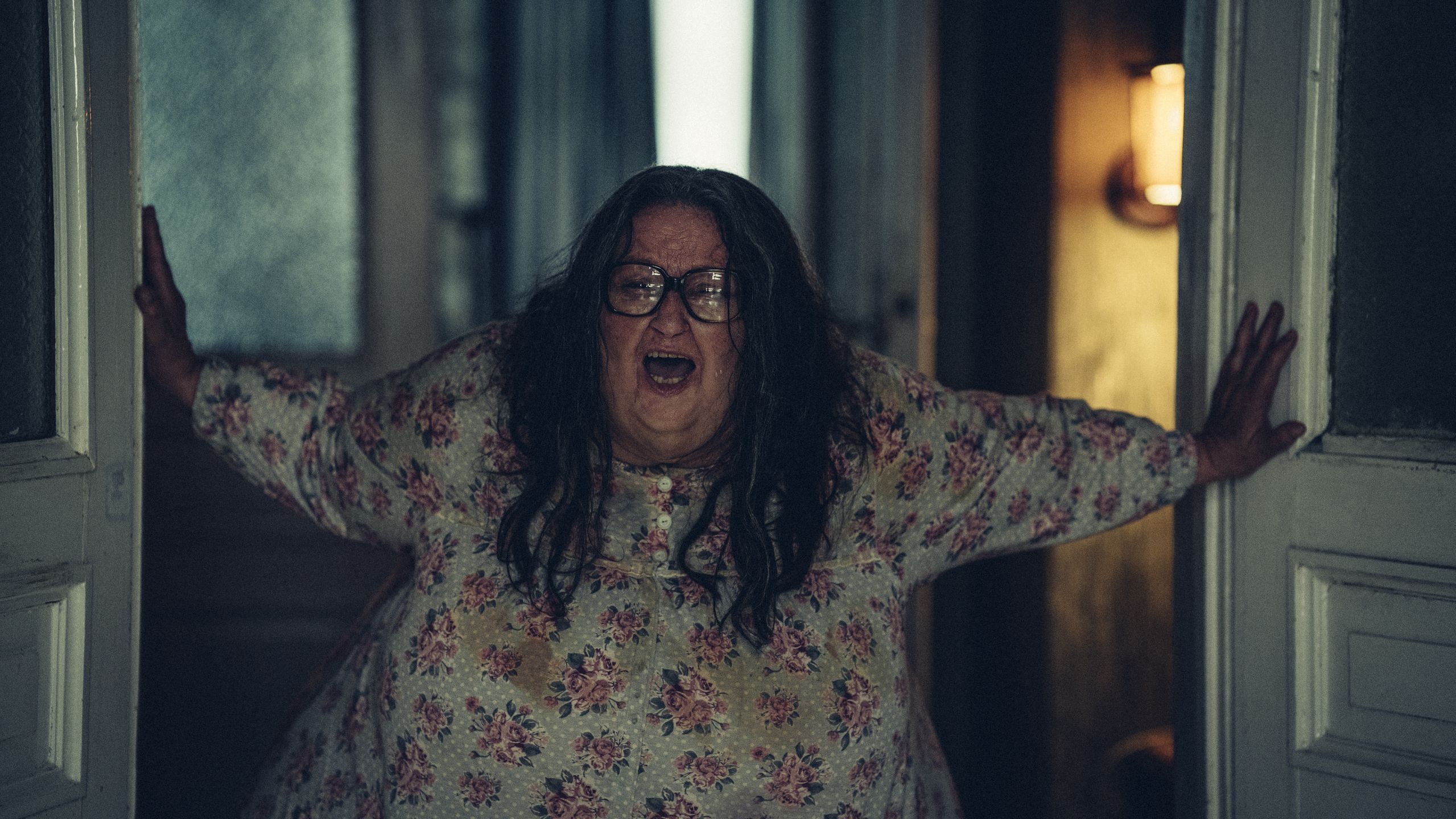Charakteryzacja Anny Dymnej w serialu Netfliksa "Wielka woda"