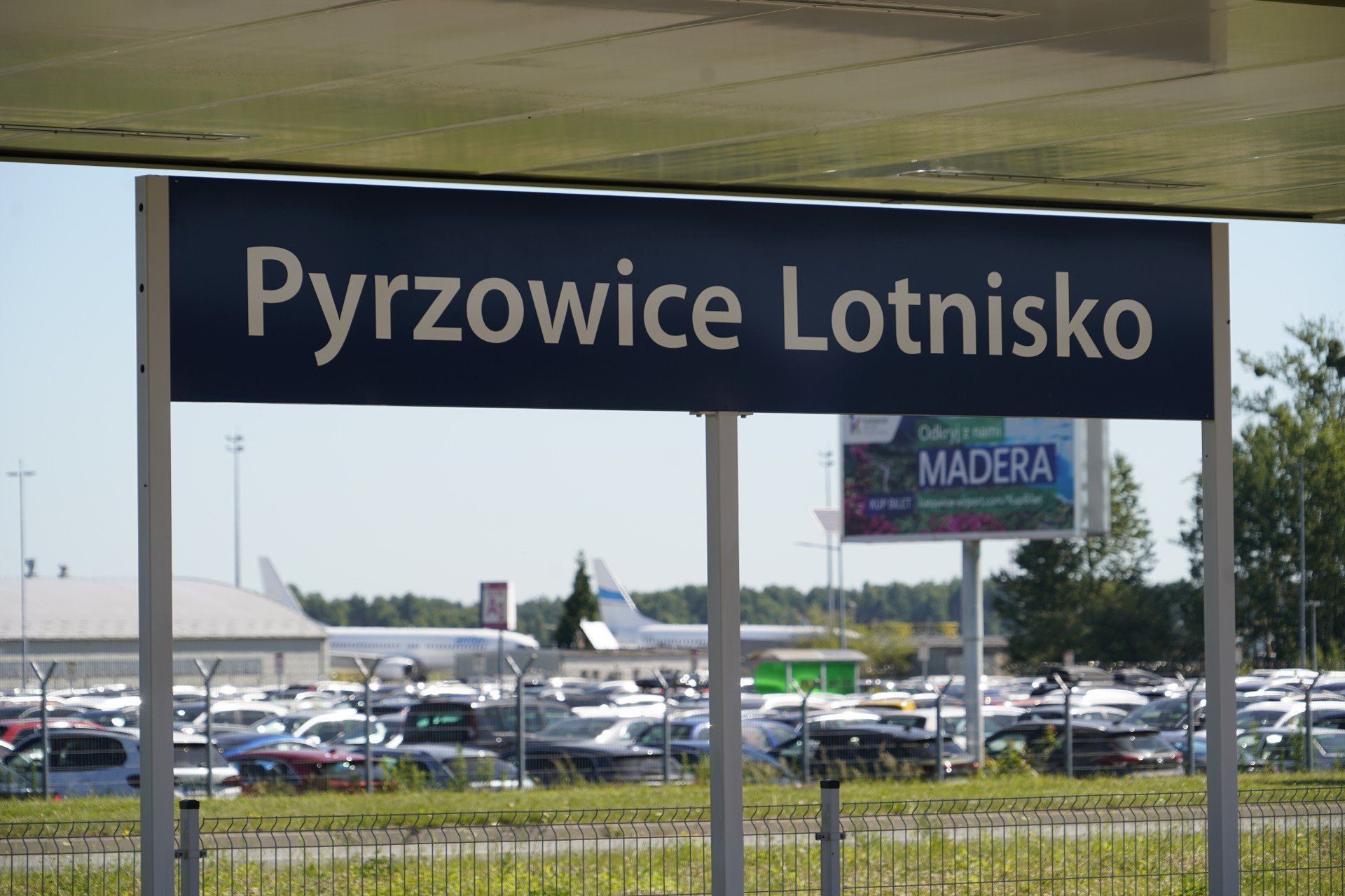 Konferencja prasowa na temat nowych połączeń Kolei Śląskich na lotnisko w Pyrzowicach, 2.07.2025.