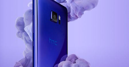HTC U Play i HTC U Ultra z podwójnym ekranem oficjalnie - dwa nowe smartfony