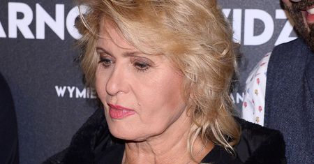 Ewa Kasprzyk eksperymentuje z wyglądem. Tak jest ładniej?
