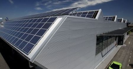 Lamborghini dba o środowisko zasilając fabrykę energią słoneczną?