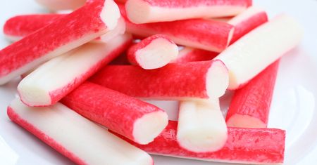 Paluszki surimi – charakterystyka, właściwości, zastosowanie w kuchni
