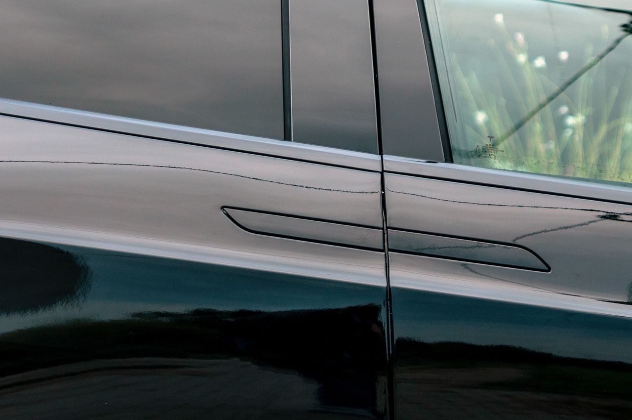 Wycofują elektryczne klamki. Pierwszy kraj ich zakazał