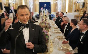Zamówienie za pół miliona złotych. Tak się je u Nawrockiego