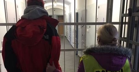 Kłodzko. 27-latek schował narkotyki w zamrażarce. Grozi mu do 10 lat więzienia