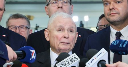 Prezes PiS uderza w Tuska ws. wojska USA. "Odkrywa prawdziwą twarz"