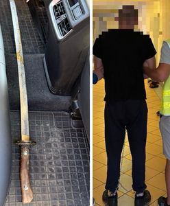 Zaatakował policjanta mieczem samurajskim. Został zatrzymany