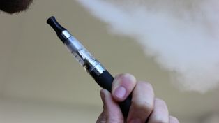 Lewe e-papierosy warte milion złotych w rękach służb celnych