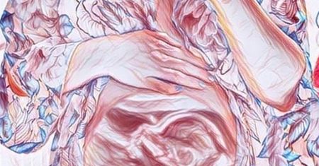 Zrób sobie selfie z dzieckiem w brzuchu. Te zdjęcia są hitem internetu