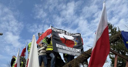 Skandaliczny baner na proteście w Warszawie. Natychmiastowa reakcja