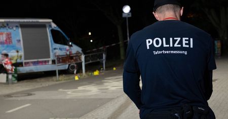 Padły strzały, wielu rannych. Nocna bijatyka w Niemczech