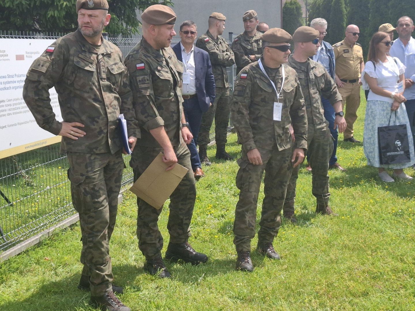 Żołnierze 9 ŁBOT przeprowadzili w Radomsku szkolenie dla przedstawicieli samorządów