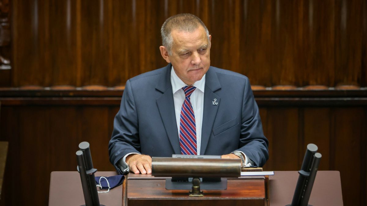 ANDRZEJ IWANCZUK/REPORTER