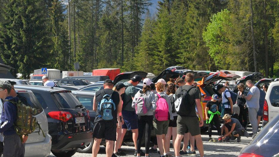 Zakopane podniosło stawki za parkingi, ale tylko dla przyjezdnych