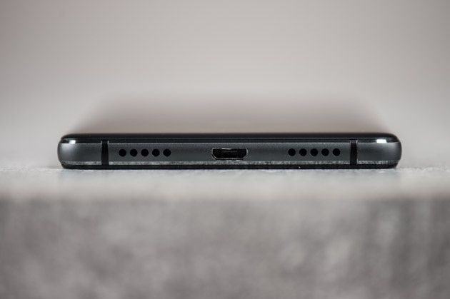 Huawei P9 Lite - dolna krawędź