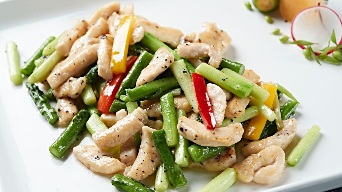 To pyszny przepis z kurczakiem i szparagami